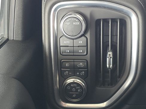 Used 2022 GMC Sierra 2500 SLT w/ SLT Premium Package image 26