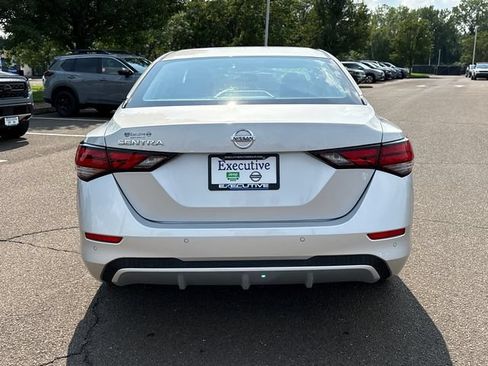 Certified 2020 Nissan Sentra S FWD image 3