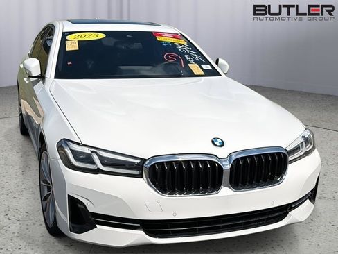 Used 2023 BMW 530i w/ Convenience Package RWD image 5