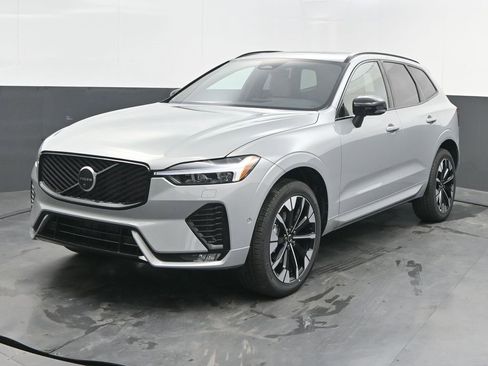 New 2026 Volvo XC60 B5 Plus w/ Protection Package Premier image 3