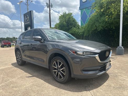 Used 2018 MAZDA CX-5 Touring FWD image 2