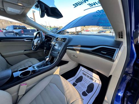 Used 2013 Ford Fusion SE image 25