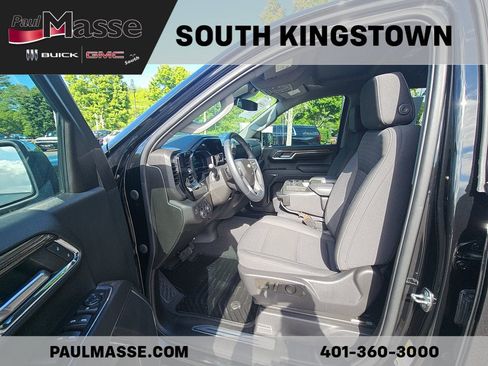 Used 2023 Chevrolet Silverado 1500 LT AWD/4WD image 15