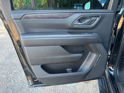 Used 2023 Chevrolet Suburban LS w/ Driver Alert Package RWD image 31