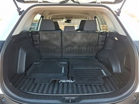 Used 2023 Toyota RAV4 LE image 27
