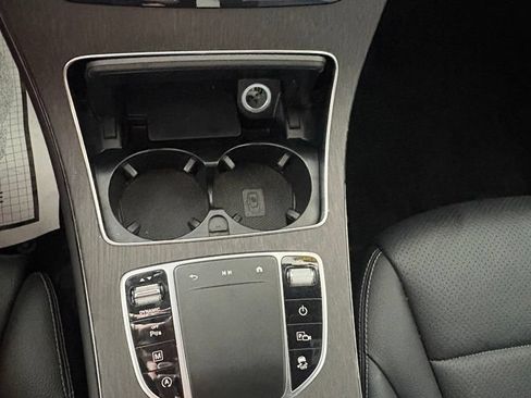 Used 2021 Mercedes-Benz GLC 300 4MATIC image 21