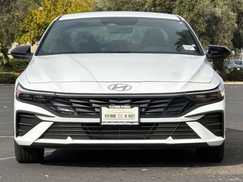 New 2025 Hyundai Elantra Sport image 6