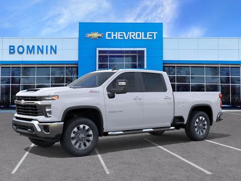 New 2026 Chevrolet Silverado 2500 LT image 3