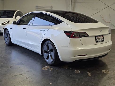 Used 2021 Tesla Model 3 Standard Range Plus RWD image 2