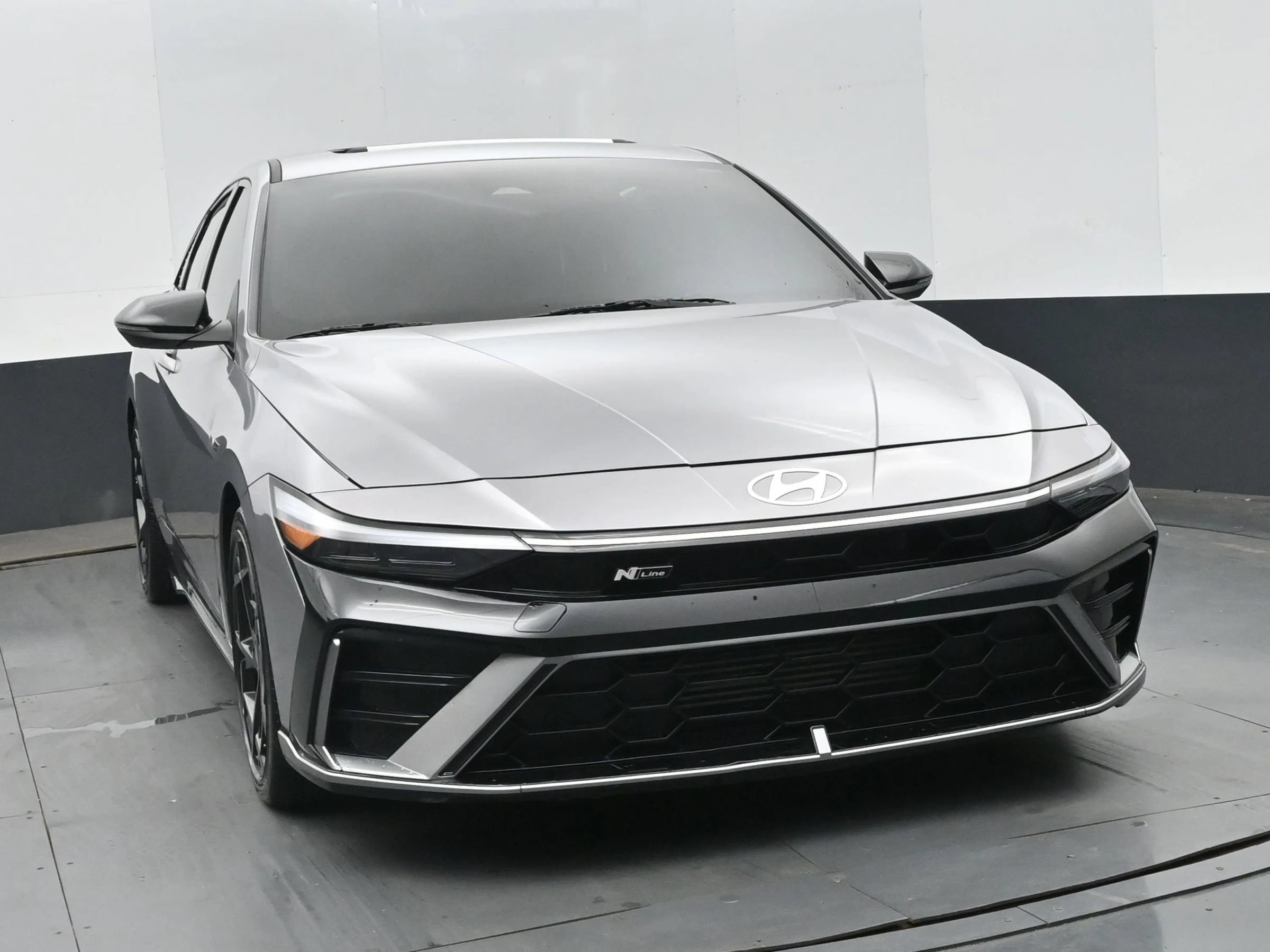 Used 2025 Hyundai Elantra N Line FWD image 3