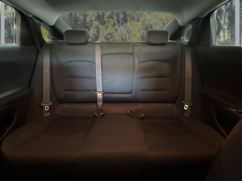 Used 2023 Chevrolet Malibu LT FWD image 15