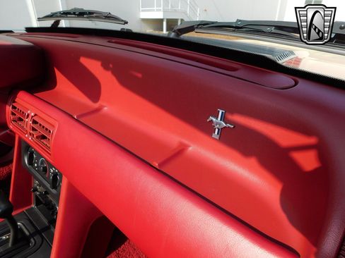 Used 1992 Ford Mustang LX image 26