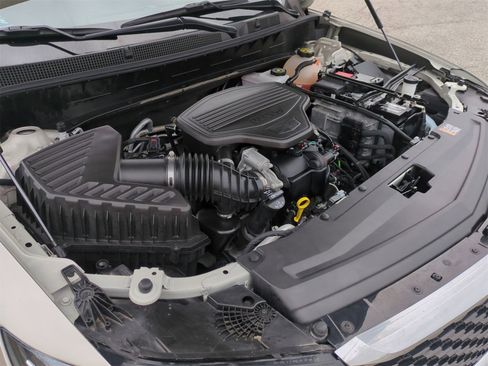 Certified 2023 Cadillac XT6 Premium Luxury image 33