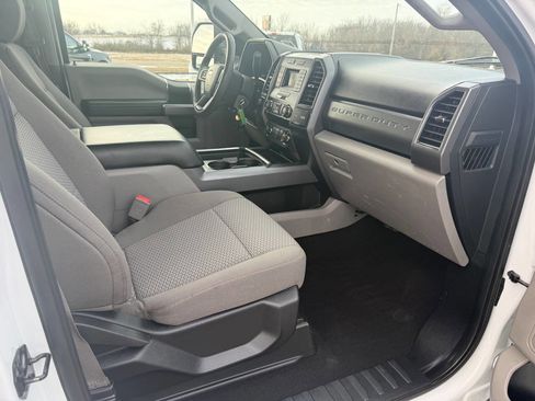 Used 2019 Ford F250 XLT w/ XLT Value Package image 37