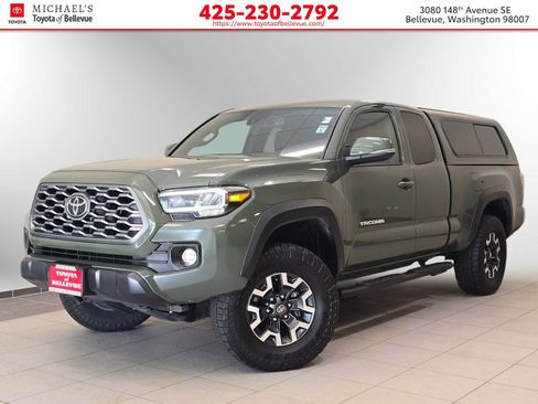 Certified 2022 Toyota Tacoma TRD Off-Road w/ TRD Premium Off Road Package AWD/4WD image 1