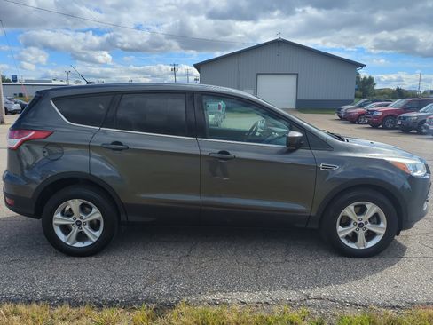 Used 2015 Ford Escape SE image 11