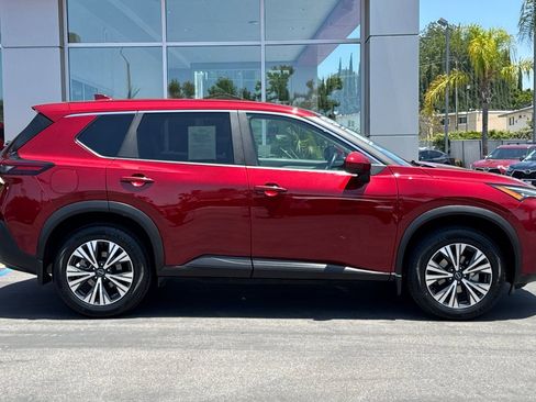 Used 2023 Nissan Rogue SV FWD image 4