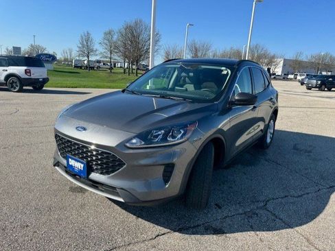 Used 2022 Ford Escape SE w/ Convenience Package image 3