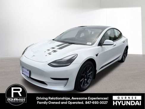 Used 2023 Tesla Model 3 Standard Range RWD image 4