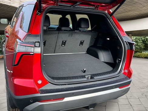 New 2026 Chevrolet Equinox LT w/ Convenience Package II image 5