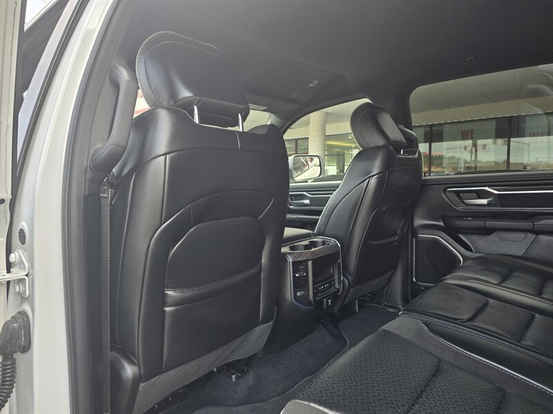 Used 2026 RAM 1500 Laramie AWD/4WD image 11