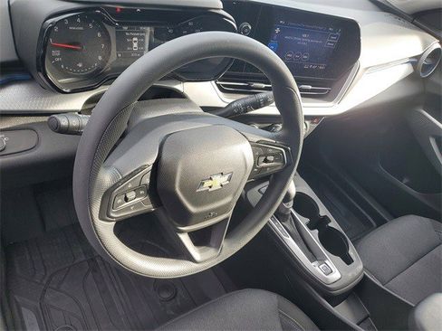 Certified 2024 Chevrolet Trax LS w/ LS Convenience Package image 18