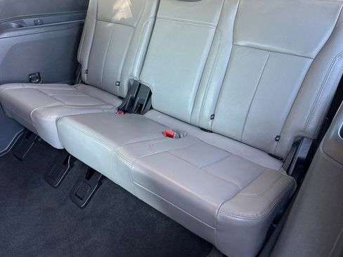 Used 2020 Ford Expedition XLT w/ Equipment Group 202A image 16