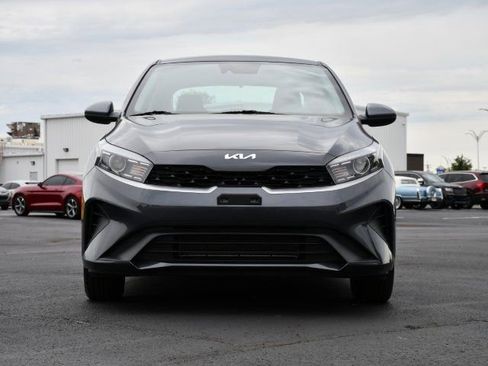 Used 2024 Kia Forte LX FWD image 2