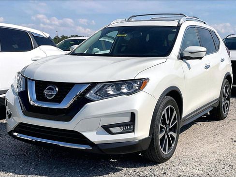 Used 2019 Nissan Rogue SL w/ Premium Package FWD image 2