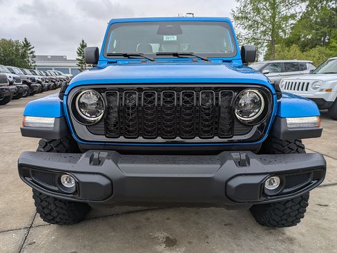New 2026 Jeep Gladiator Sport AWD/4WD image 9
