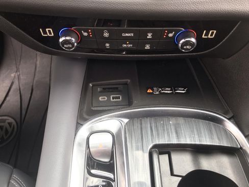 Used 2023 Buick Enclave Essence w/ Experience Buick Package AWD/4WD image 40