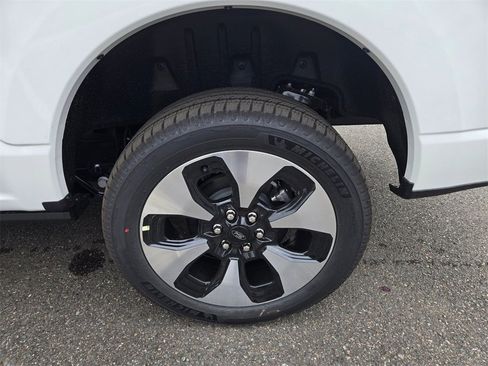 New 2025 Ford F150 Lightning Platinum image 9