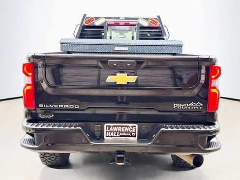 Used 2023 Chevrolet Silverado 3500 High Country w/ LPO, Hitch Package AWD/4WD image 5