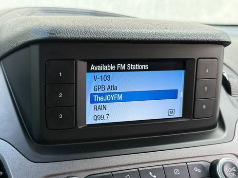 Used 2019 Ford Transit Connect XL FWD image 17