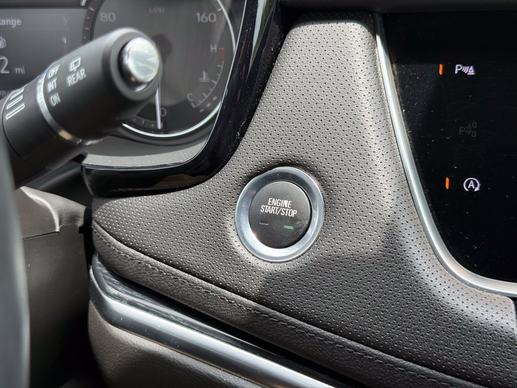 Used 2025 Cadillac XT5 Premium Luxury w/ LPO, Floor Liner Package AWD/4WD image 32