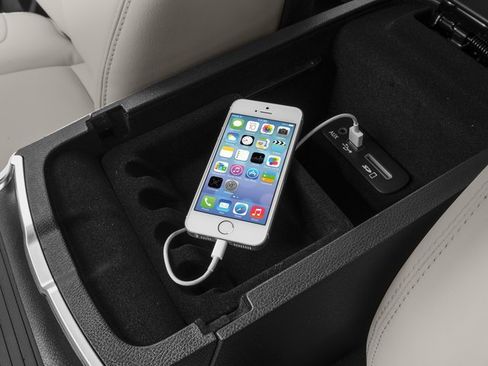 Used 2016 Chrysler 300 Limited image 18