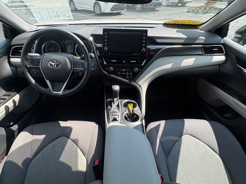 Used 2021 Toyota Camry LE w/ Audio Upgrade Package FWD image 10