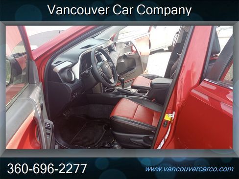 Used 2017 Toyota RAV4 LE image 12