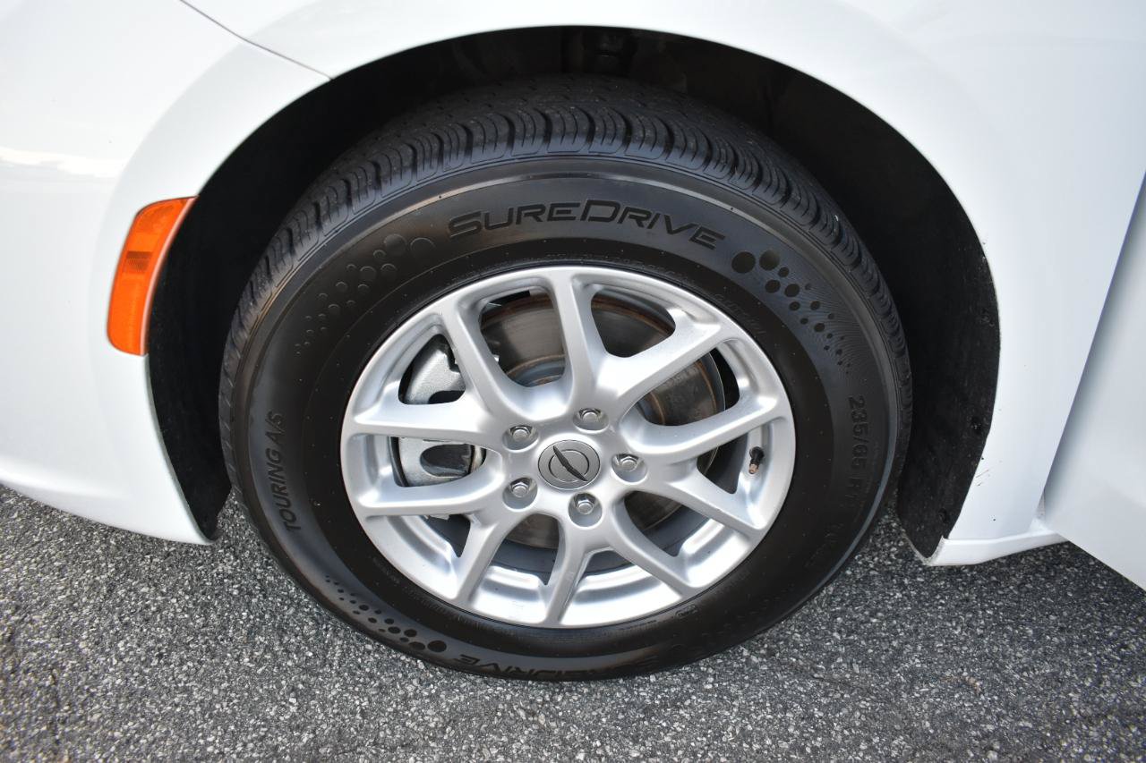 Used 2022 Chrysler Pacifica Touring-L FWD image 33