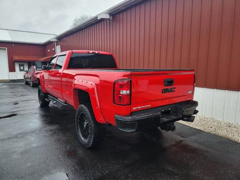 Used 2018 GMC Sierra 2500 SLE w/ HD SLE Preferred Plus Package image 3