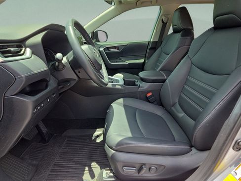 Certified 2023 Toyota RAV4 XLE Premium AWD/4WD image 11