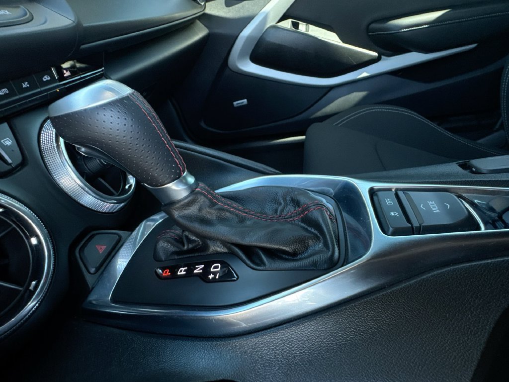 Used 2024 Chevrolet Camaro LT w/ Technology Package RWD image 23