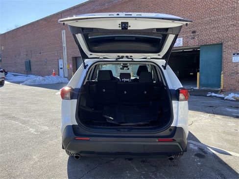 Used 2023 Toyota RAV4 LE image 28