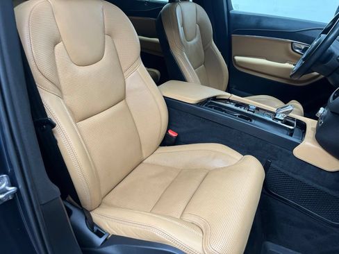 Used 2021 Volvo XC90 T8 Inscription w/ Advanced Package AWD/4WD image 25