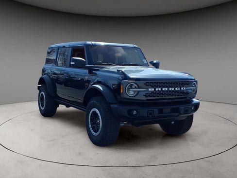 New 2025 Ford Bronco Badlands image 14