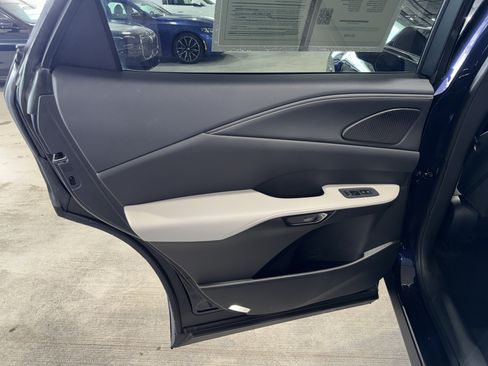 Used 2025 Lexus RX 350 Premium w/ Accessory Package (Z1) FWD image 20