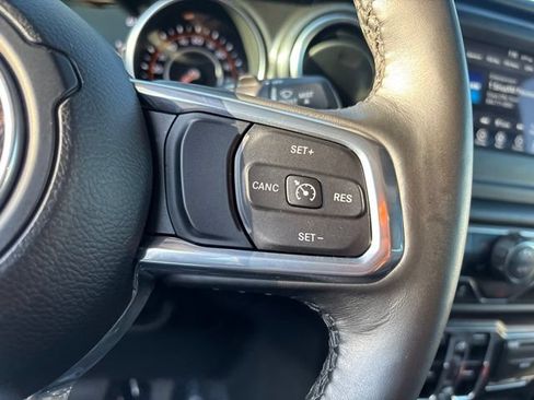Used 2021 Jeep Wrangler Unlimited Sahara AWD/4WD image 24