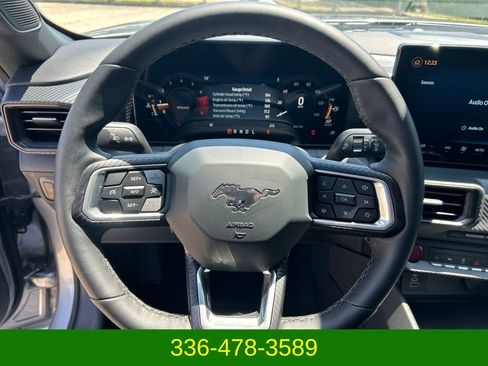 Used 2026 Ford Mustang Convertible RWD image 13