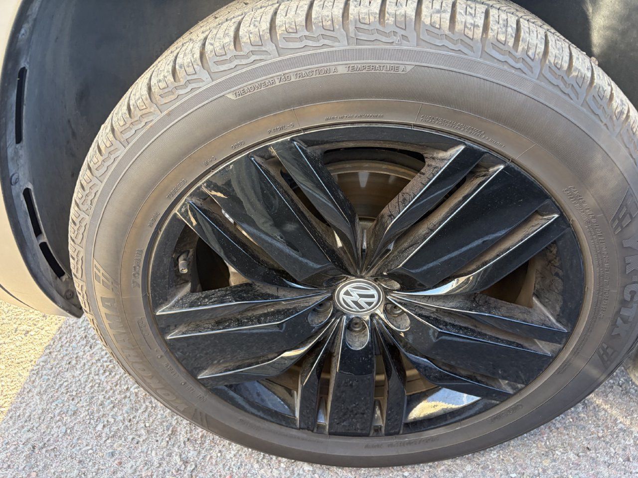 Used 2018 Volkswagen Atlas SEL Premium AWD/4WD image 5