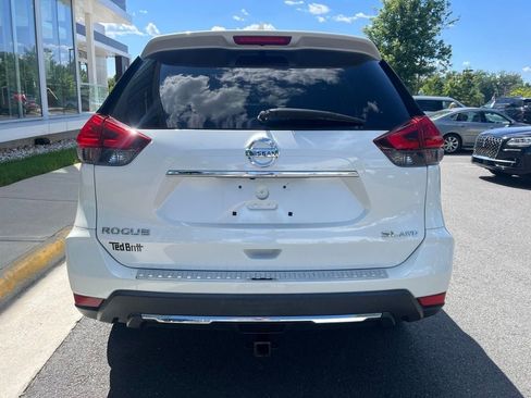 Used 2017 Nissan Rogue SL w/ SL Premium Package AWD/4WD image 6